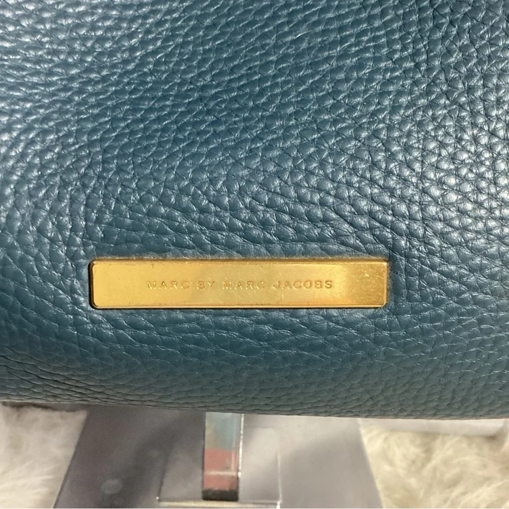 Marc Jacobs Blue Pebbled Leather Hobo Shoulder Bag with Long Strap